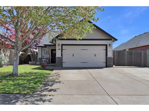 180 SW Quince St, Junction City, OR 97448