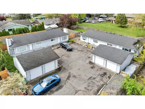 151 SE Hogan Rd, Gresham, OR 97080 photo 1