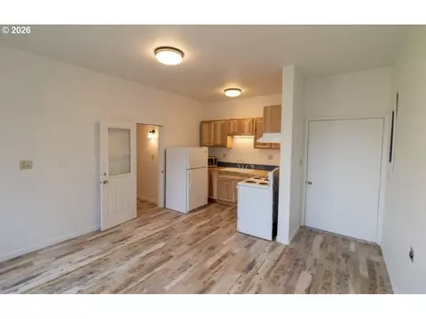 Other - 239 Maple St, Florence, OR 97439 photo 2 of 5