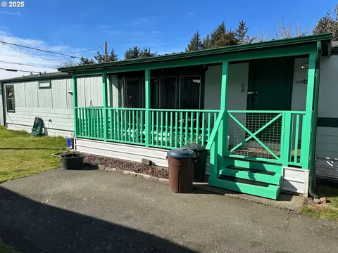 91323 Sandstone Ln #409, Coos Bay, OR 97420
