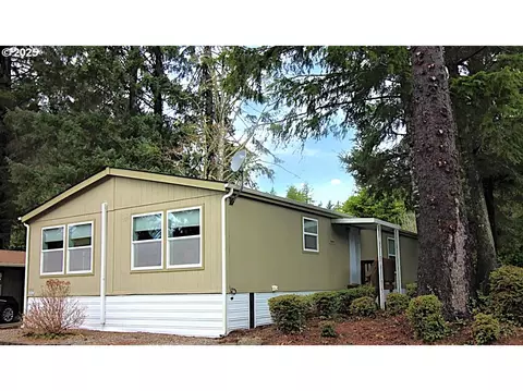 540 Shorepines Pl, Coos Bay, OR 97420