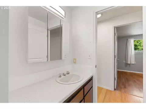 4526 Daisy St, Springfield, OR 97478 photo 19