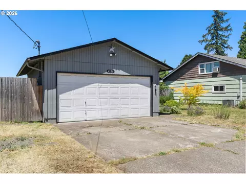 4526 Daisy St, Springfield, OR 97478 photo 3