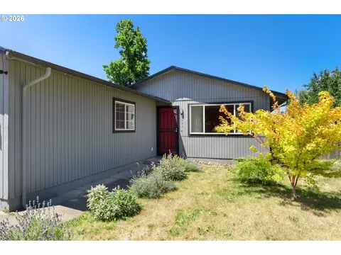 4526 Daisy St, Springfield, OR 97478 photo 4