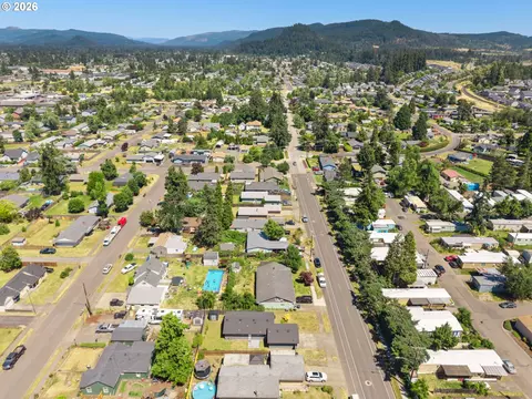 4526 Daisy St, Springfield, OR 97478 photo 34