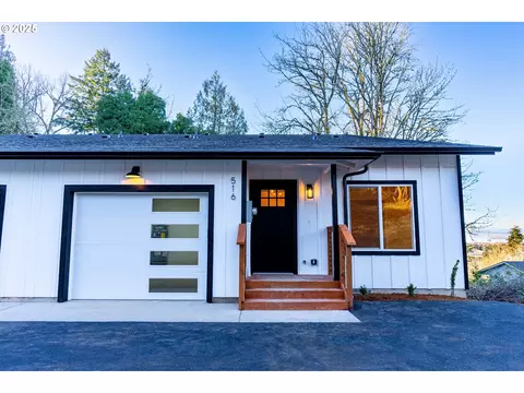 516 E 2nd St, Rainier, OR 97048