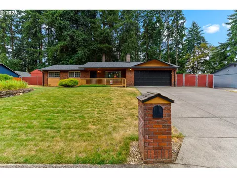 14613 NE 43rd St, Vancouver, WA 98682