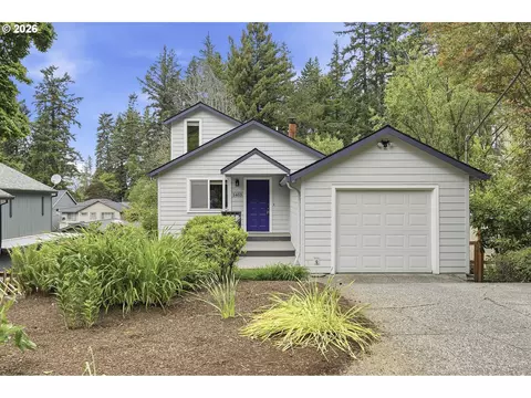 5403 SW Vacuna St, Portland, OR 97219