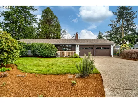 4652 Leona Ct, Eugene, OR 97402