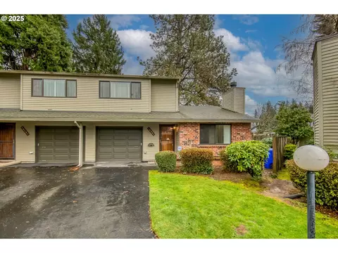 16665 NE Halsey St, Portland, OR 97230