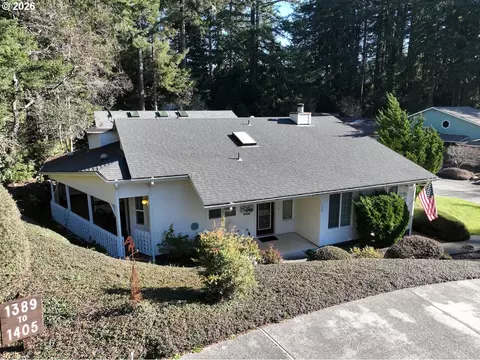 1389 Glenwood Dr, Brookings, OR 97415