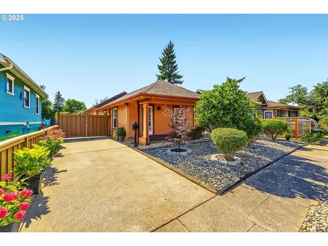 6435 SE 71st Ave, Portland, OR 97206