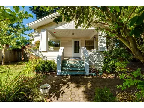 363 Spring Creek Dr, Eugene, OR 97404