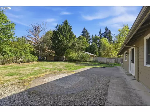 Exterior - 2279 Blackburn St, Eugene, OR 97405 photo 6 of 15