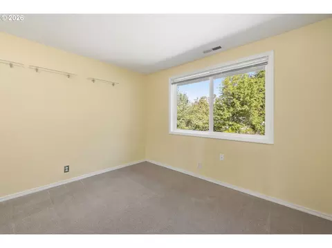 Bedroom - 2279 Blackburn St, Eugene, OR 97405 photo 8 of 8
