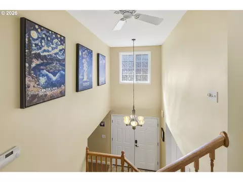 Entry Way - 2279 Blackburn St, Eugene, OR 97405 photo 4 of 4