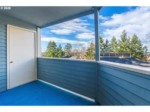 Exterior - 10168 SE Talbert St, Clackamas, OR 97015 photo 2 of 3