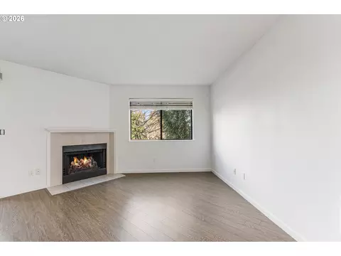 Living - 10168 SE Talbert St, Clackamas, OR 97015 photo 3 of 6
