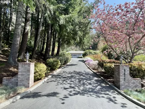 62927 Olive Barber Rd, Coos Bay, OR 97420