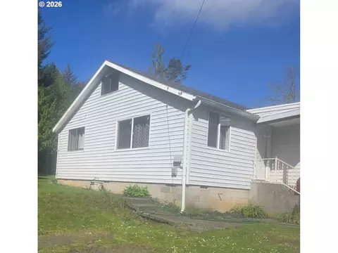 94819 Shelley Ln, Coquille, OR 97423