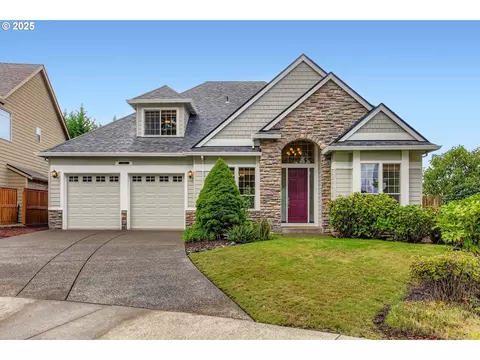 1355 SE 68th Ave, Hillsboro, OR 97123