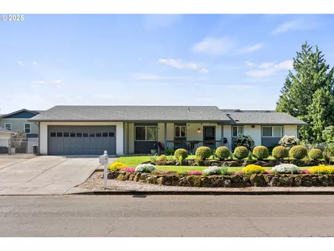 8701 NE 57th St, Vancouver, WA 98662