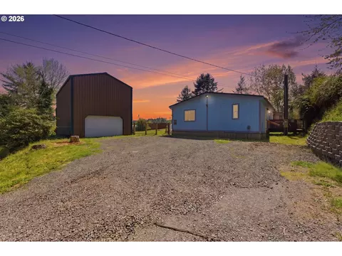 63328 Everest Rd, Coos Bay, OR 97420