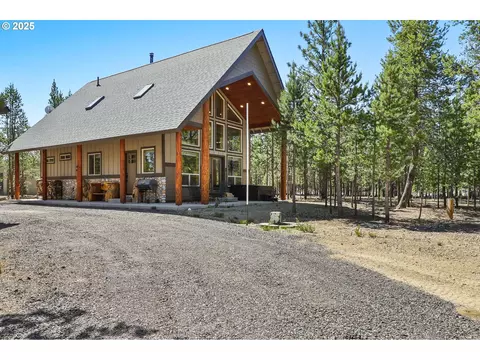 123604 Muttonchop St, Crescent Lake, OR 97733
