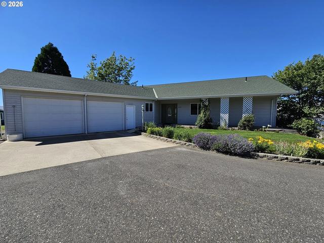 3035 E 12th St, The Dalles, OR 97058