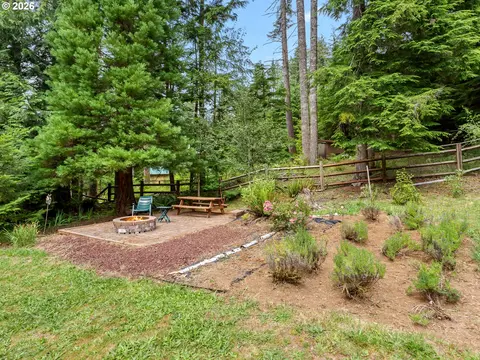 Exterior - 502 SE Red Elder Dr, Corbett, OR 97019 photo 17 of 19