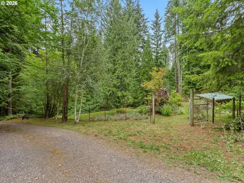 Exterior - 502 SE Red Elder Dr, Corbett, OR 97019 photo 14 of 19