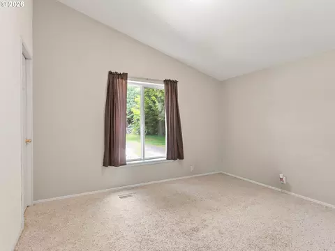 Bedroom - 502 SE Red Elder Dr, Corbett, OR 97019 photo 6 of 6