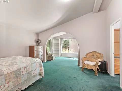 Bedroom - 502 SE Red Elder Dr, Corbett, OR 97019 photo 1 of 6
