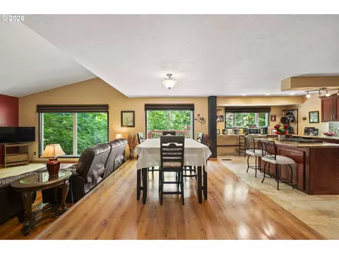 Dining - 3910 SEl Camino Dr, Gresham, OR 97080 photo 1 of 1