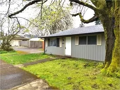 3007 E 33rd St, Vancouver, WA 98661
