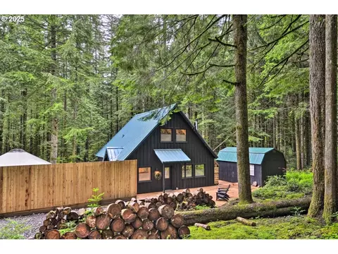 425 SE Red Elder Dr, Corbett, OR 97019