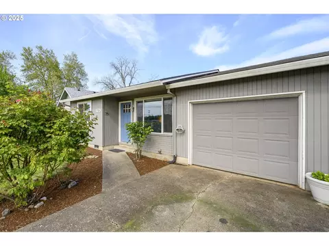 1720 SE Davis St, Mcminnville, OR 97128