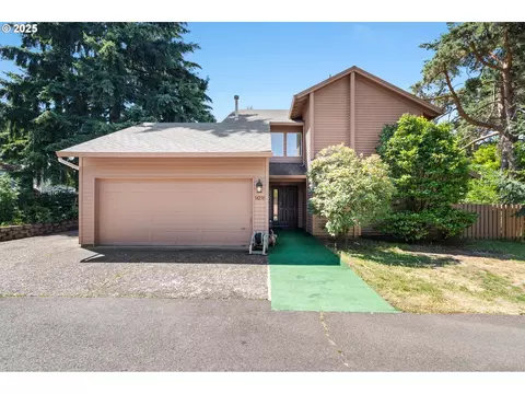 14238 SE Rupert Dr, Milwaukie, OR 97267