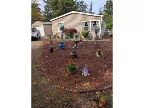 118 Marino Dr, Coos Bay, OR 97420