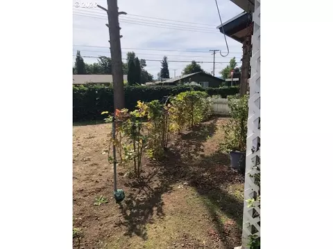 Exterior - 1125 58th St #8, Springfield, OR 97478 photo 6 of 9