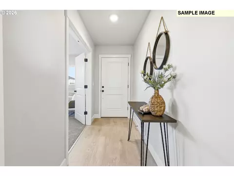 Entry Way - 577 Taft St, Umatilla, OR 97882 photo 1 of 1