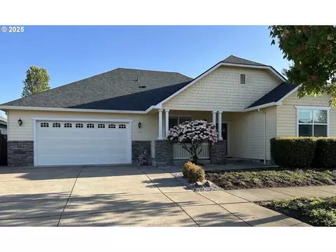 264 Naismith Blvd, Eugene, OR 97404