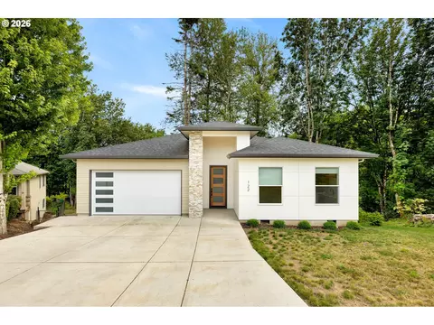 122 Surfview Dr, Kelso, WA 98626