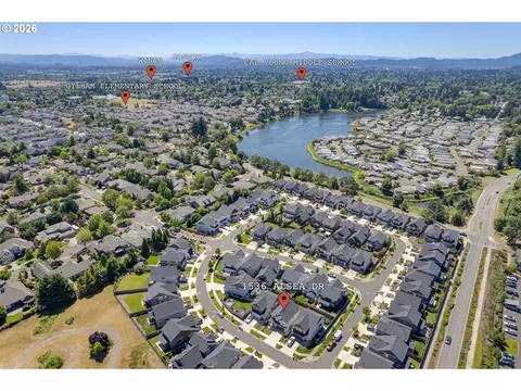 View/Area - 1536 Alsea Dr, Eugene, OR 97408 photo 2 of 3