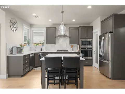 Kitchen - 1536 Alsea Dr, Eugene, OR 97408 photo 1 of 6