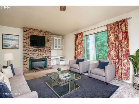 Living - 1494 NW 15th St, Gresham, OR 97030 photo 5 of 14
