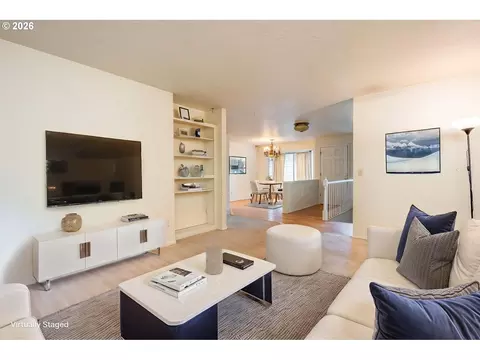 Living - 1494 NW 15th St, Gresham, OR 97030 photo 3 of 14