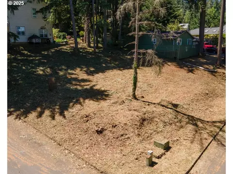 S 69th Pl, Springfield, OR 97478