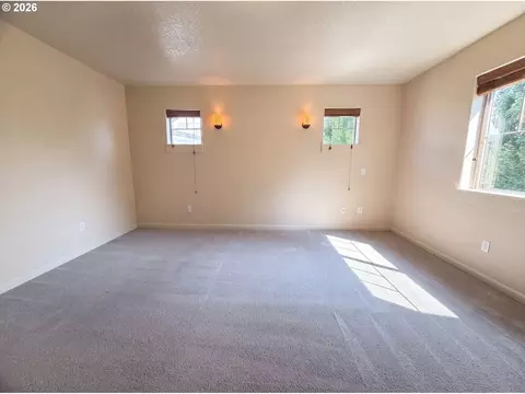 Bedroom - 2817 SE Condor Ave, Gresham, OR 97080 photo 3 of 6