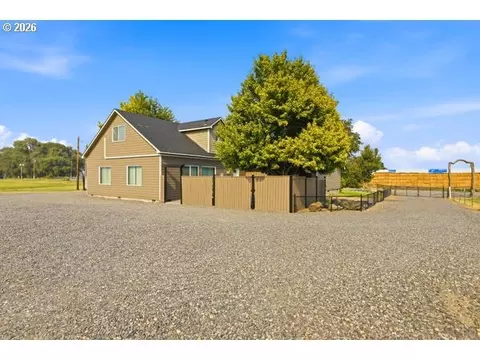 Exterior - 80036 Prindle Loop Rd, Hermiston, OR 97838 photo 3 of 12